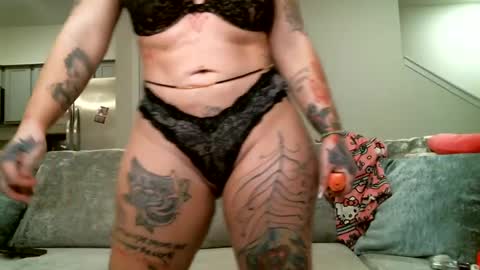 Koko Kwinn online show from February 1, 2025, 12:07 am