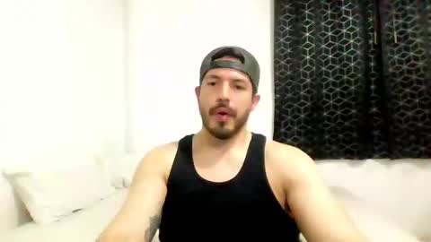 kolombianox online show from October 30, 2025, 6:37 am