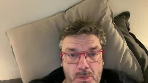 Snapshot of kovapoika chatting on November 17, 2025, 7:19 pm kovapoika online show from November 17, 2025, 7:19 pm