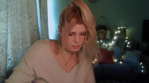 Snapshot of kudesnizza chatting on February 27, 2025, 10:48 am Annika MTF ts post -op online show from February 27, 2025, 10:48 am