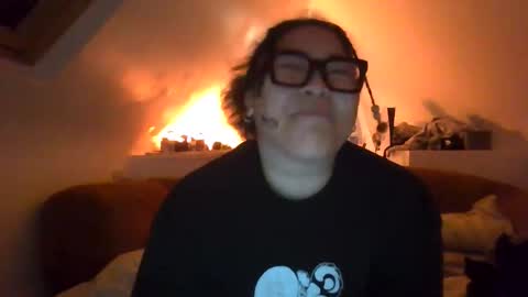 Snapshot of kweamypie chatting on October 11, 2025, 6:39 pm Kweampie 3 online show from October 11, 2025, 6:39 pm