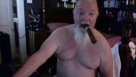 Snapshot of kyhgihntight chatting on October 28, 2025, 6:21 pm Nick Nude Celt KYHighNTight online show from October 28, 2025, 6:21 pm