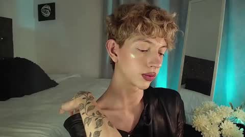 Snapshot of kyle__cooper chatting on December 21, 2024, 2:30 am Kyle Cooper online show from December 21, 2024, 2:30 am