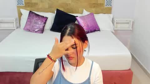 Snapshot of kyliiebaker chatting on February 25, 2026, 11:53 am Kylie online show from February 25, 2026, 11:53 am