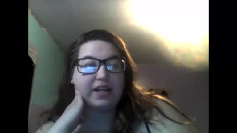 Laddybuggie27 online show from February 5, 2025, 5:53 pm