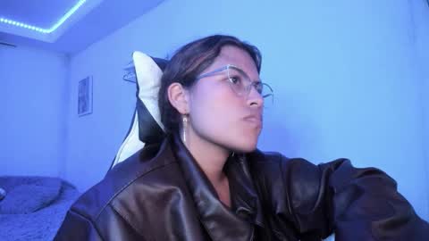 Snapshot of ladybrown_16 chatting on February 3, 2026, 2:53 am Lady online show from February 3, 2026, 2:53 am