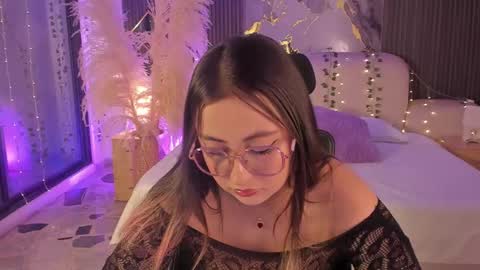 Lady  online show from February 27, 2026, 5:07 am