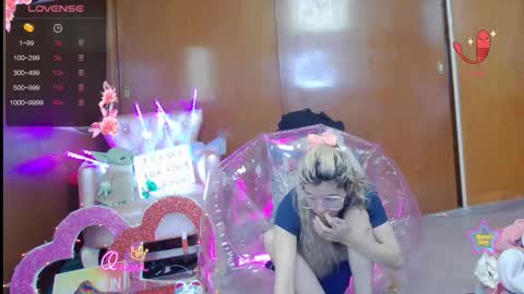 Snapshot of laflakita21 chatting on February 13, 2026, 12:50 am Skinnygirl online show from February 13, 2026, 12:50 am