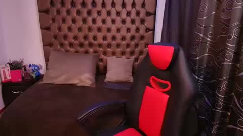 Camila online show from February 17, 2026, 3:03 am