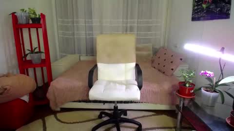 Snapshot of lana_love1 chatting on February 24, 2025, 4:27 am Lana online show from February 24, 2025, 4:27 am