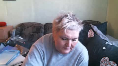 lanacat555 online show from February 27, 2026, 12:05 pm