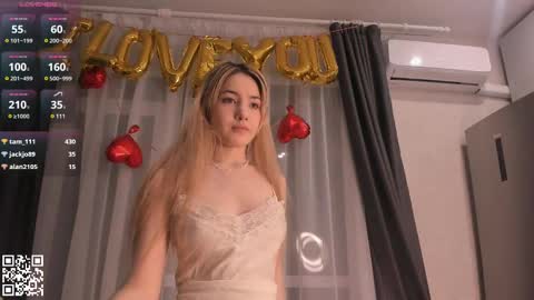 Snapshot of large_ocean chatting on February 18, 2025, 8:14 pm Rose online show from February 18, 2025, 8:14 pm