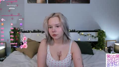 Snapshot of large_ocean chatting on December 17, 2025, 2:23 pm Rose online show from December 17, 2025, 2:23 pm