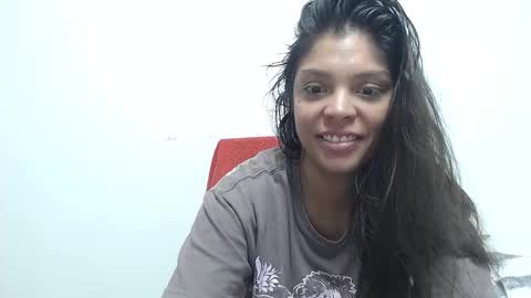 Snapshot of latin_meg chatting on February 15, 2026, 7:32 pm M E G A N online show from February 15, 2026, 7:32 pm