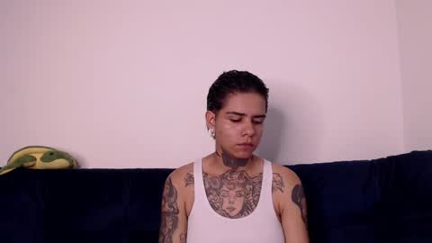 Snapshot of latinaleksa chatting on December 1, 2024, 10:43 pm Alex online show from December 1, 2024, 10:43 pm