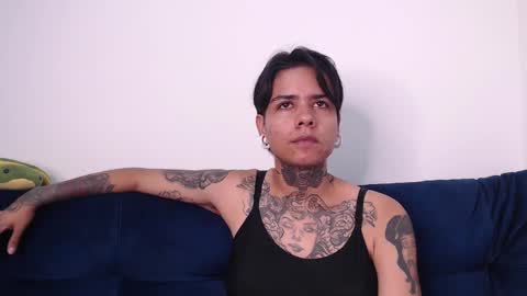 Snapshot of latinaleksa chatting on December 2, 2024, 10:01 pm Alex online show from December 2, 2024, 10:01 pm