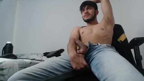 camilo online show from December 11, 2024, 1:58 am