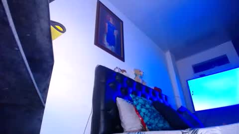 Snapshot of latino_hot_sexy_ chatting on January 25, 2025, 7:49 am valentina online show from January 25, 2025, 7:49 am