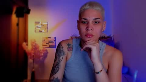 Snapshot of laura_r23 chatting on March 3, 2026, 6:19 am Laura Rose online show from March 3, 2026, 6:19 am