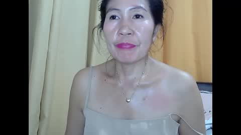 lavine1983 online show from October 7, 2025, 7:33 pm