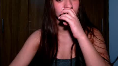 Snapshot of leanaalhub chatting on February 17, 2026, 2:52 am leanaalhub online show from February 17, 2026, 2:52 am