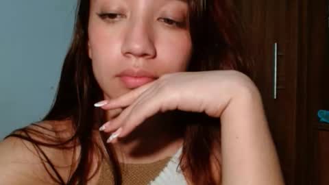 Snapshot of leanaalhub chatting on February 20, 2026, 6:19 am leanaalhub online show from February 20, 2026, 6:19 am