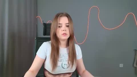 leksalove online show from February 27, 2026, 4:40 pm