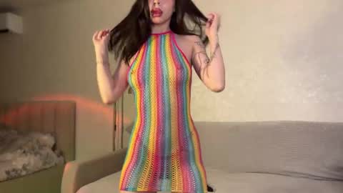 Snapshot of lemonandpeach chatting on December 3, 2025, 1:57 am 2 shy lemons 1 peach online show from December 3, 2025, 1:57 am