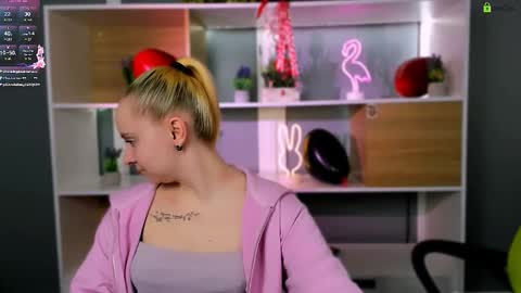 Snapshot of lesly_chilli chatting on February 22, 2026, 1:20 pm lesly_chilli online show from February 22, 2026, 1:20 pm