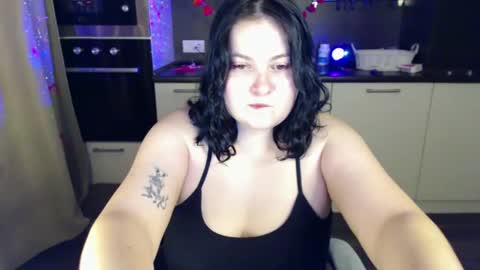 Snapshot of lesssi_ chatting on February 26, 2025, 4:25 am Alison online show from February 26, 2025, 4:25 am