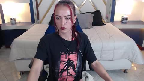 Snapshot of lia_cr1 chatting on February 18, 2026, 11:22 pm LIA online show from February 18, 2026, 11:22 pm