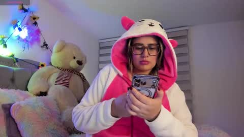 Lia  online show from February 22, 2026, 12:34 am