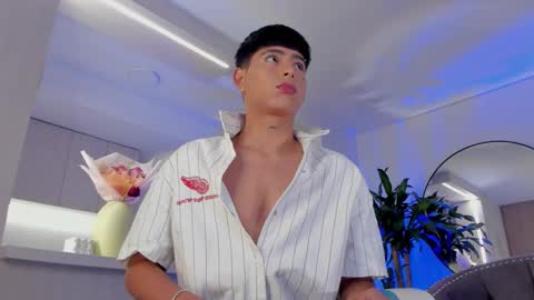 Liam online show from February 21, 2026, 3:40 am