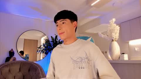 Liam online show from March 1, 2026, 3:52 am