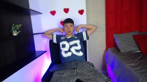 Snapshot of liam_sean chatting on February 22, 2026, 12:15 pm Liam online show from February 22, 2026, 12:15 pm