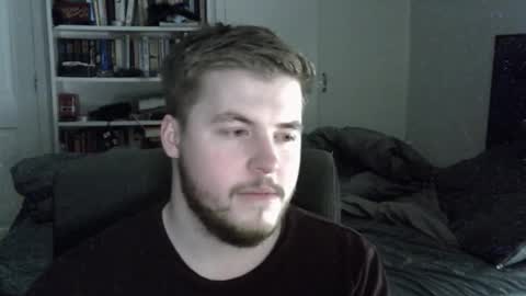 Snapshot of liamfoxx chatting on February 1, 2026, 2:32 am Liam Fox online show from February 1, 2026, 2:32 am