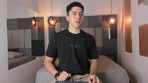 Liam online show from March 2, 2026, 12:12 pm