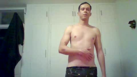 Snapshot of liamrosezn chatting on December 3, 2024, 8:06 pm LiamRose online show from December 3, 2024, 8:06 pm