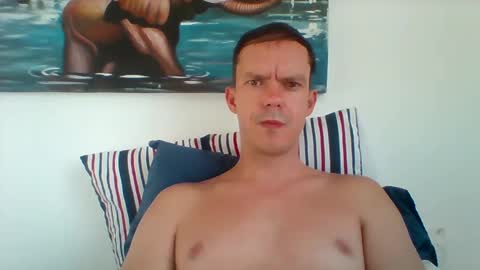 Snapshot of liamrosezn chatting on January 20, 2025, 5:04 am LiamRose online show from January 20, 2025, 5:04 am