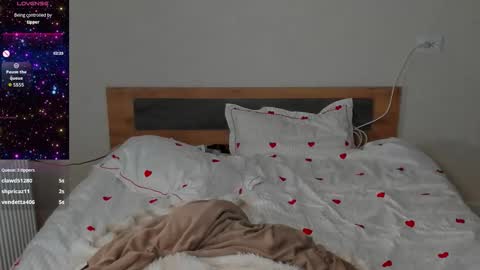 liana_8 online show from November 9, 2025, 5:55 pm