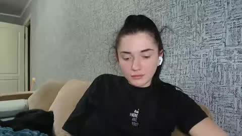 liana_diva online show from February 12, 2026, 5:08 pm