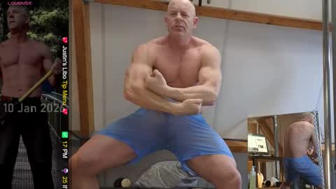 Snapshot of libo_horny_muscle chatting on January 10, 2026, 2:08 pm Justin Libo online show from January 10, 2026, 2:08 pm