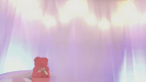 Lili online show from September 29, 2025, 10:47 pm