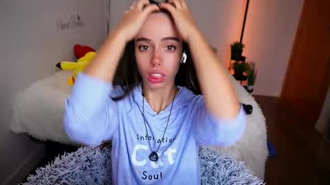 Lill Dayna online show from January 18, 2026, 9:35 am