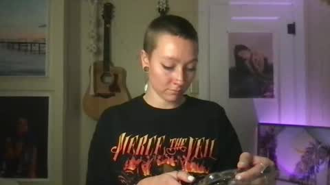 Snapshot of lilpeachykeenn chatting on December 25, 2024, 3:50 am Lilpeachykeenn online show from December 25, 2024, 3:50 am