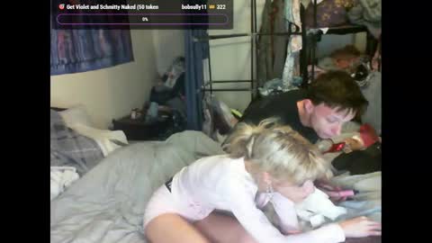 Little Violet online show from November 20, 2025, 2:34 am