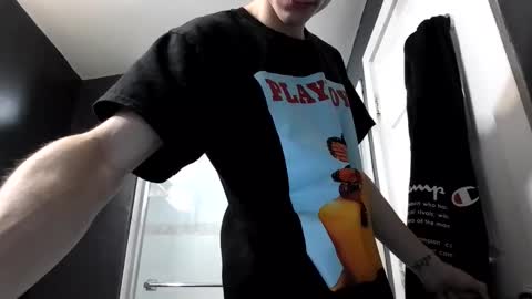 Little Violet online show from November 26, 2025, 1:45 pm