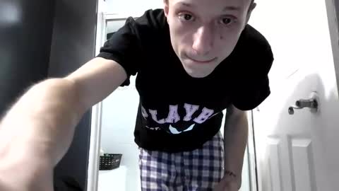 Little Violet online show from November 27, 2025, 5:20 am