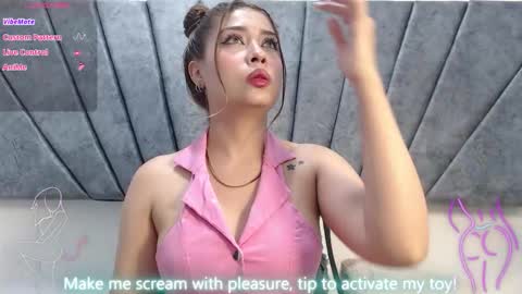 Snapshot of lily_meghan chatting on February 7, 2026, 11:41 pm LILY MEGHAN online show from February 7, 2026, 11:41 pm