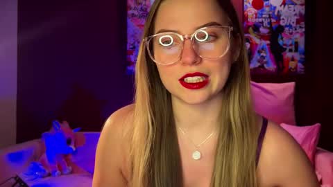 Snapshot of lily_smily chatting on February 19, 2026, 3:41 pm Lily online show from February 19, 2026, 3:41 pm